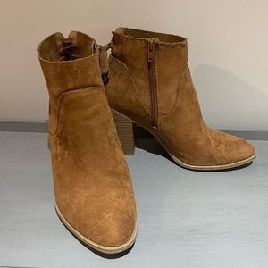 Universal Thread Brown Tassle Booties